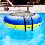 Wassertrampolin
